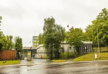 Посольство России в Стокгольме сталкивается с новыми вызовами в Швеции posolstvo rossii v stokgolme stalkivaetsya s novymi vyzovami v shveczii-todey-ru-174816743400-0