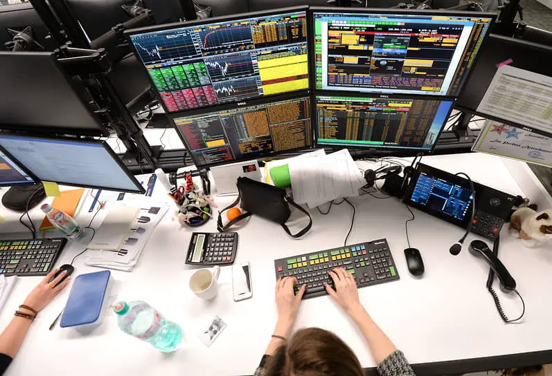 РНПК и Mains отмечают рост сроков страховых выплат в промышленности-0