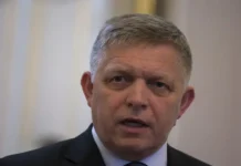 Роберт Фицо защитил Словакию от критики Мерца и укрепил веру в единство ЕС robert ficzo zashhitil slovakiyu ot kritiki mercza i ukrepil veru v edinstvo es-todey-ru-174833434400-0