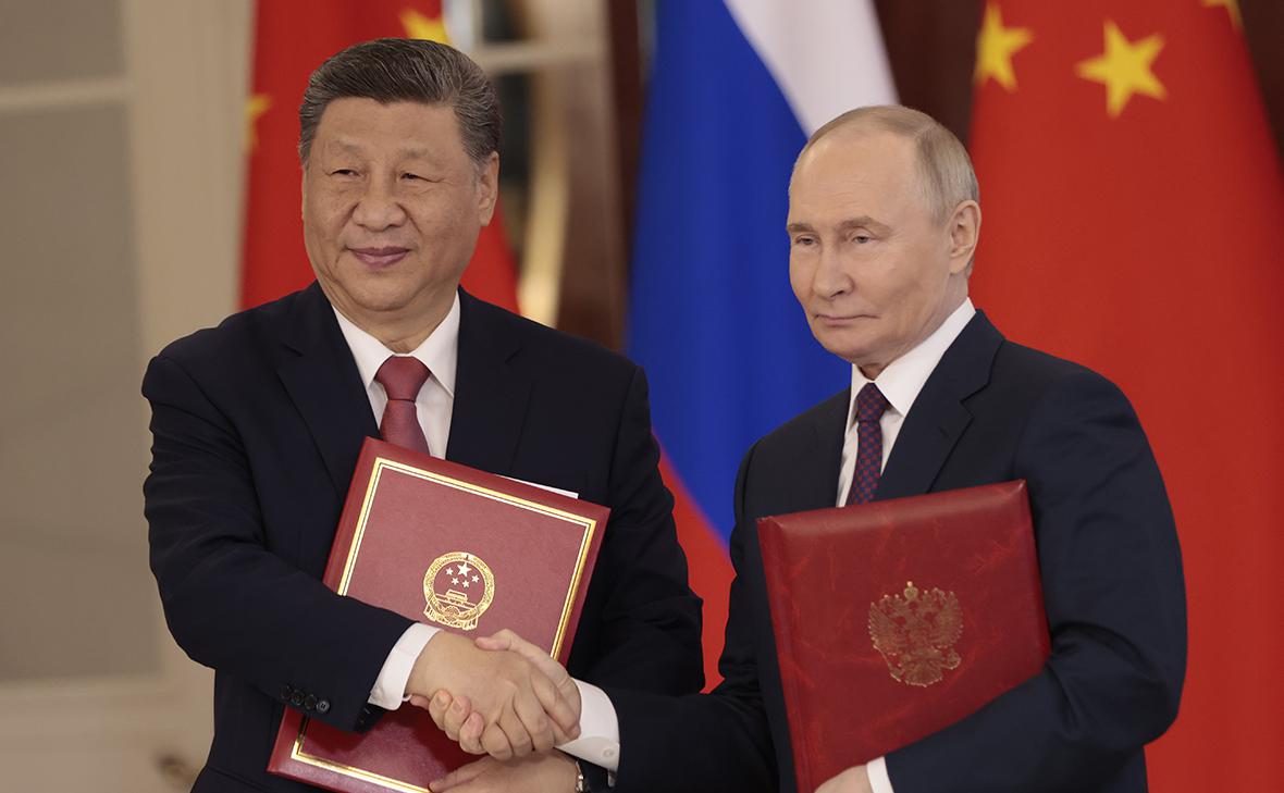 Си Цзиньпин и Владимир Путин (Михаил Гребенщиков / РБК)