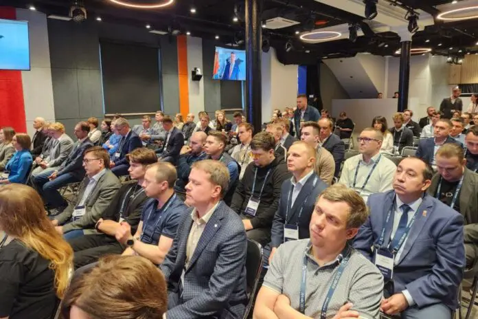 Владимир Путин и Алексей Шмыков поддержали развитие ИИ и роботизации на Урале-0