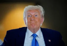 vladimir putin i donald tramp obsuzhdayut budushhee zelenskogo i ukrainy-todey-ru-174747909800-0