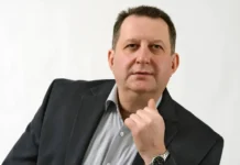 Владимир Путин и Дональд Трамп обсуждают судьбоносные вопросы на фоне ультиматумов vladimir putin i donald tramp obsuzhdayut sudbonosnye voprosy na fone ultimatumov-todey-ru-174763780500-0