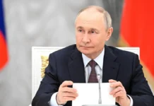 Владимир Путин и Сергей Собянин почтили наследие Юрия Григоровича в Большом театре vladimir putin i sergej sobyanin pochtili nasledie yuriya grigorovicha v bolshom teatre-todey-ru-174768696900-0