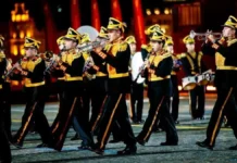 Центральный военный оркестр представит новую программу на «Спасской башне» с Сергеем Дурыгиным czentralnyj voennyj orkestr predstavit novuyu programmu na spasskoj bashne s sergeem duryginym-todey-ru-0