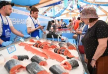 Х5 Group, Магнит и другие начинают рыбную неделю со скидками в Москве h5 magnit i drugie nachinayut rybnuyu nedelyu so skidkami v moskve-todey-ru-174876057600-0