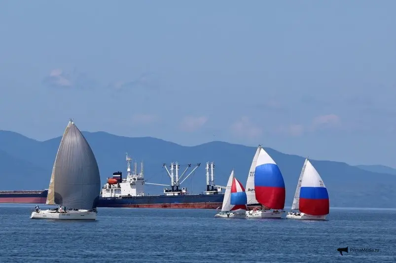 Регата в честь Дня России прошла во Владивостоке ИА PrimaMedia