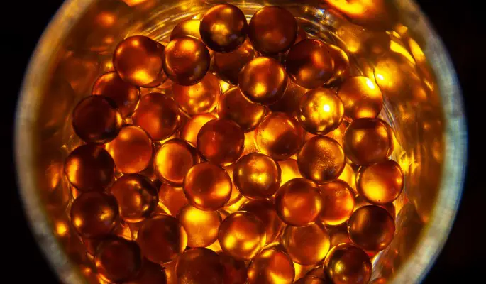 Диетолог рассказала, о каких проблемах в организме говорят бессонница и сухость кожи