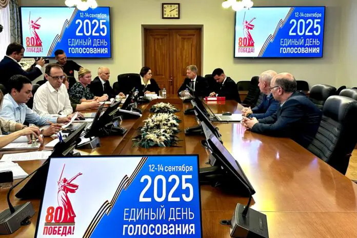 Александр Ивачев зарегистрировался кандидатом в губернаторы следом за Денисом Паслером-0