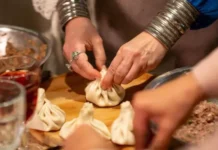 kristina udivlyaet gostej na chempionate hinkali v hochu puri paveleczkaya plaza-todey-ru-0