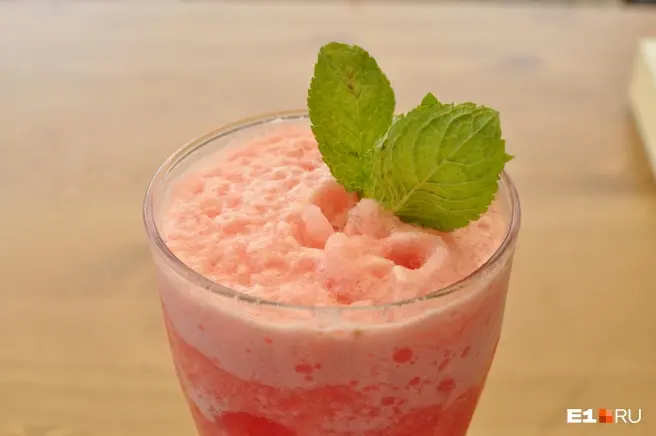 Молочные коктейли отлично разнообразят ваш рацион летом | Источник: Елена Полякова / NGS.RU