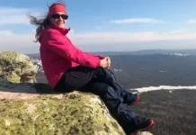 Альпинистам на пике Победы помогают Виталий Акимов, Андрей Алипов и Наталья Наговицына alpinistam na pike pobedy pomogayut vitalij akimov andrej alipov i natalya nagoviczyna-todey-ru-0