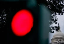 Дональд Трамп и Владимир Путин обсуждают перспективы санкций до лета donald tramp i vladimir putin obsuzhdayut perspektivy sankczij do leta-todey-ru-0