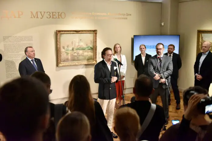 Эрмитаж-Урал освещает шедевр Константина Кузнецова в ЕМИИ-0