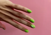 kristina potrashkova obyasnyaet kak sdelat idealnyj manikyur doma-todey-ru-0