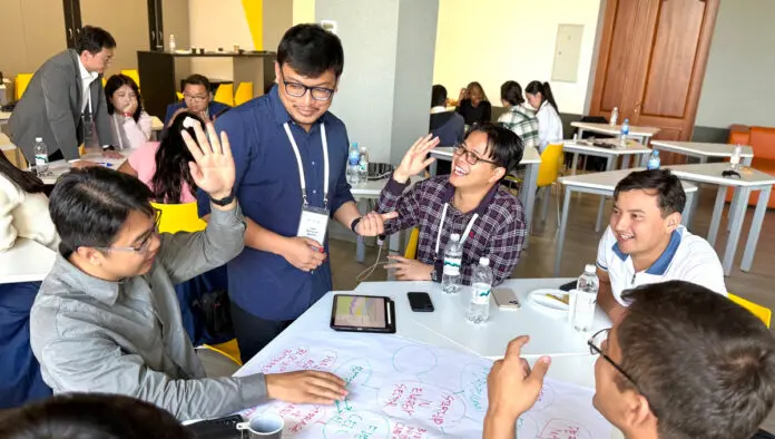 Молодые ученые мира изучают энергетический переход на летнем институте УрФУ-0