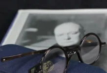 unikalnye ochki uinstona cherchillya prodayutsya za 80 000 v -todey-ru-0