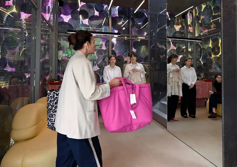 Яков и партнеры вместе с РОМИР исследуют шопинг как способ снятия стресса-0