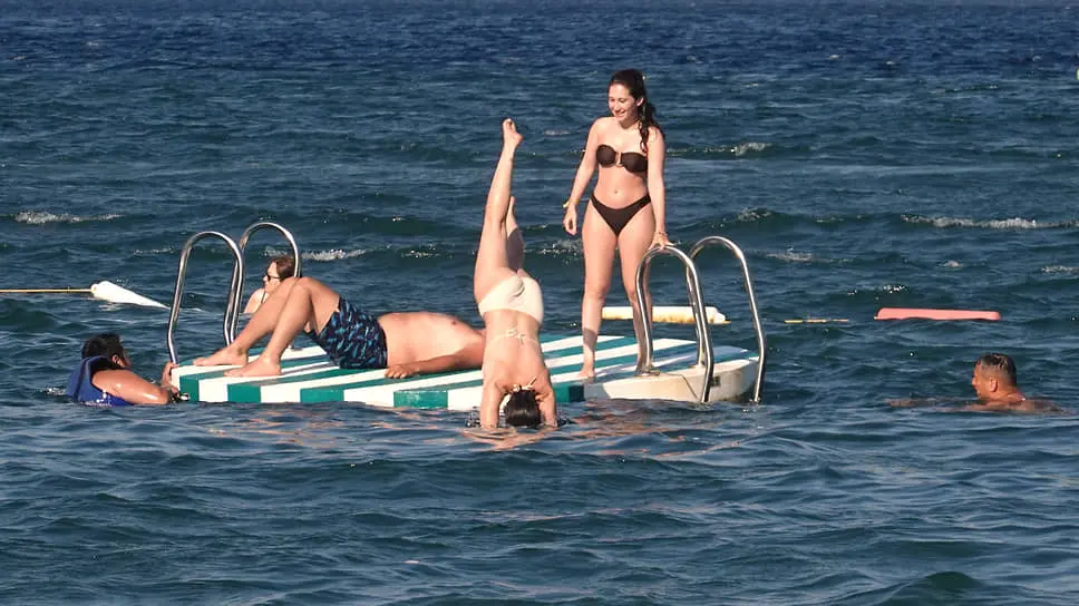 Яркая осень в Сочи и Крыму создает идеальные условия для отдыха-0