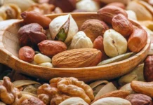 Яркие открытки на Ореховый Спас с более чем 40 картинками и поздравлениями yarkie otkrytki na orehovyj spas s bolee chem 40 kartinkami i pozdravleniyami-todey-ru-0