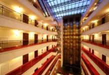 aleksandr shmidt i gk kronverk rasshiryayut portfel priobretaya gostiniczu alyans borodino-todey-ru-0