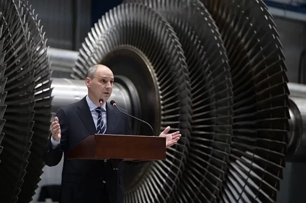 Денис Паслер поздравил коллектив Уральского турбинного завода и подчеркнул вклад Свердловской области в машиностроение России-0