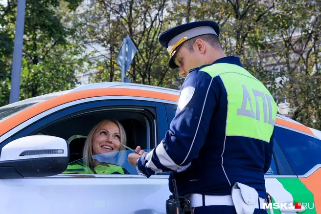 Закон подписал президент еще летом, сегодня об этом напомнили московским автомобилистам | Источник: Артём Устюжанин / MSK1.RU