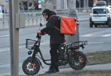 yaroslav nilov i rsa razrabotayut osago dlya kurerov na sim-todey-ru-0