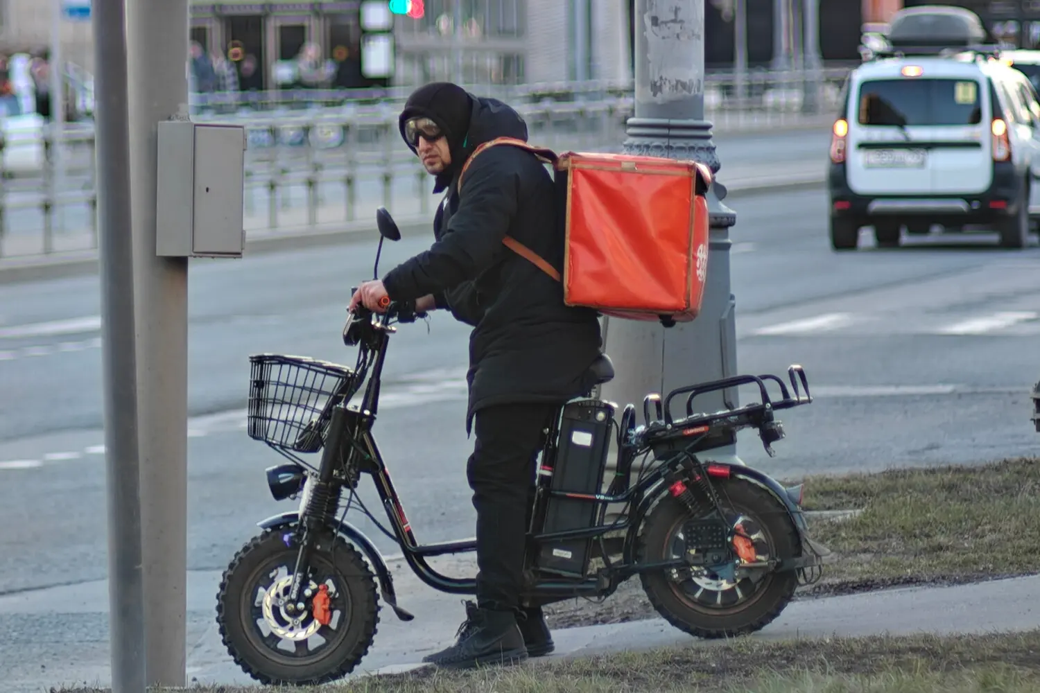 Ярослав Нилов и РСА разработают ОСАГО для курьеров на СИМ-0