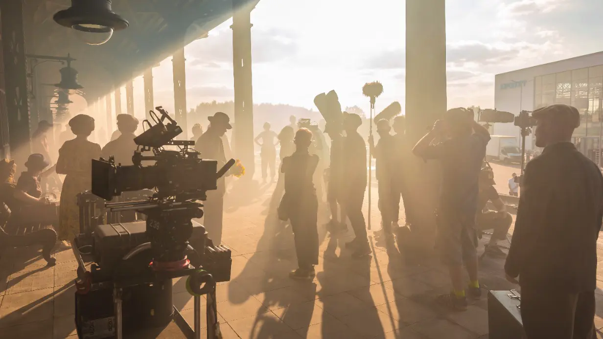 Какие фильмы, снятые на площадках московского кинокластера, можно увидеть осенью