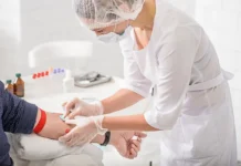 Изабель Виньяс и Михаил Кутушов дают советы по эстрогенам и анализу мочи izabel vinyas i mihail kutushov dayut sovety po estrogenam i analizu mochi-todey-ru-0