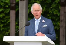 Карл III укрепляет будущее Букингемского дворца с обновлением статуса принца Эндрю karl ukreplyaet budushhee bukingemskogo dvorcza s obnovleniem statusa princza endryu-todey-ru-0