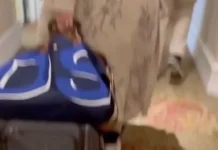 Меган Маркл и принц Гарри привлекли внимание к сумке Longchamp и показу Balenciaga megan markl i princz garri privlekli vnimanie k sumke i pokazu -todey-ru-0