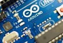 Arduino переходит к Qualcomm, представляя платформу Uno Q с процессором Dragonwing QRB2210 perehodit k predstavlyaya platformu s proczessorom 2210-todey-ru-0