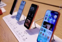 Apple планирует выпустить безкнопочный iPhone к 20-летию по данным Instant Digital planiruet vypustit bezknopochnyj k 20letiyu po dannym -todey-ru-0
