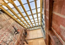 Сергей Собянин и Марина Мазилина рассказывают о школьных переменах в Солнцеве sergej sobyanin i marina mazilina rasskazyvayut o shkolnyh peremenah v solnczeve-todey-ru-0