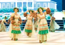 В ЦДТ Москвы представлены жостовская роспись и танцы Башкирии v czdt moskvy predstavleny zhostovskaya rospis i tanczy bashkirii-todey-ru-0