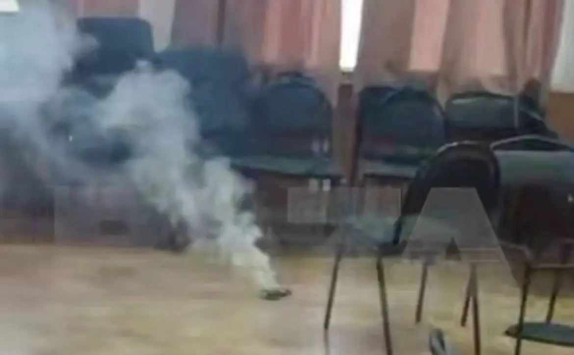 Детей эвакуировали из школы в Москве после задымления в здании