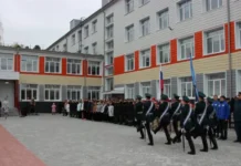 В Рефтинском началось кадетское объединение под поддержкой Натальи Мельчаковой и Юнармии v reftinskom nachalos kadetskoe obedinenie pod podderzhkoj natali melchakovoj i yunarmii-todey-ru-0