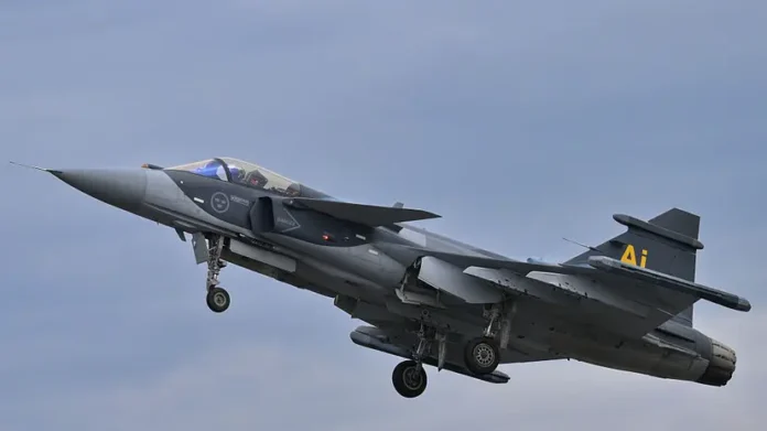 vladimir zelenskij ostalsya bez podderzhki shveczii po postavkam -todey-ru-0