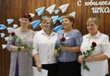 Выпускники и гости собираются в патрушевском доме культуры на юбилей Школы №7 vypuskniki i gosti sobirayutsya v patrushevskom dome kultury na yubilej shkoly 7-todey-ru-0