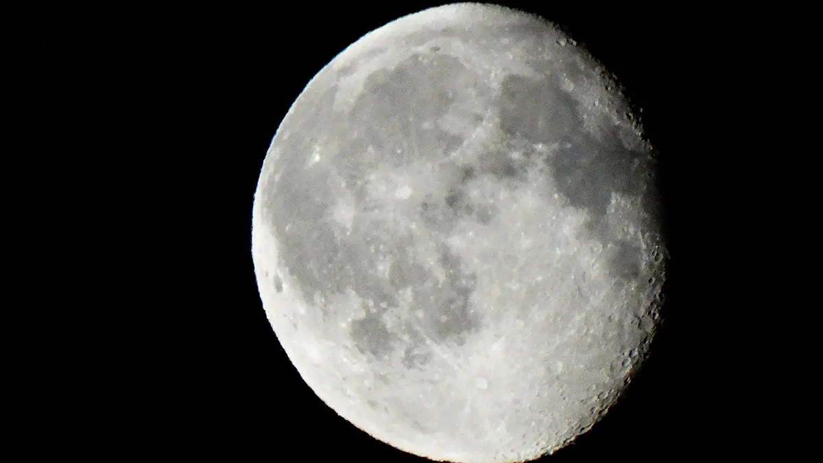 Космонавт Лазуткин ответил, были ли американцы на Луне на самом деле