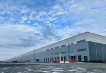 Денис Паслер сообщил Денису Мантурову о достижениях ОЭЗ «Титановая долина» denis pasler soobshhil denisu manturovu o dostizheniyah oez titanovaya dolina-todey-ru-0