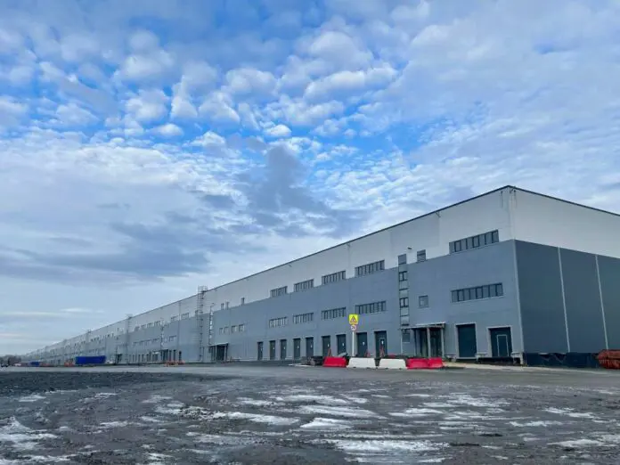 Денис Паслер сообщил Денису Мантурову о достижениях ОЭЗ «Титановая долина»-0