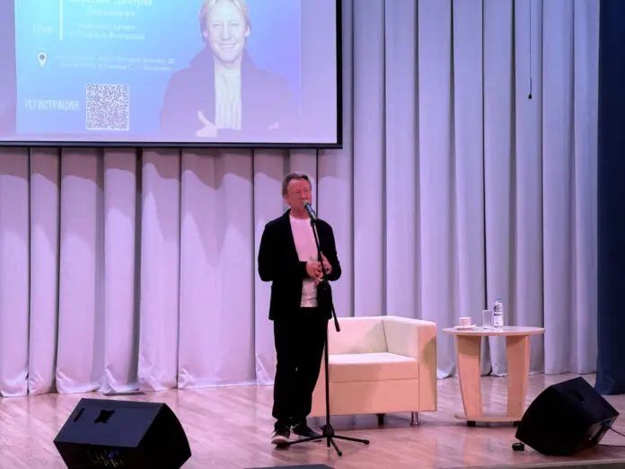 Дмитрий Харатьян поздравил Налоговые органы РФ в Екатеринбурге с юбилеем-0