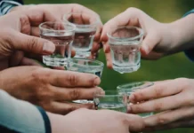 Дмитрий Соколов представил корейское соджу от компании Doosan Beverage россиянам dmitrij sokolov predstavil korejskoe sodzhu ot kompanii rossiyanam-todey-ru-0