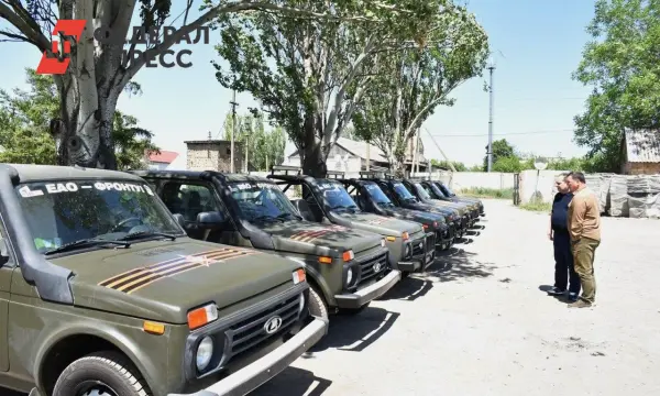 Губернатор ЕАО Гольдштейн передает ДНР УАЗ Патриот и квадрокоптеры для передовой-0