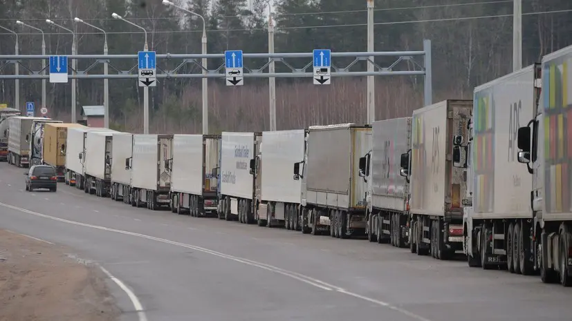 Литва попросит Белоруссию открыть границу для грузовиков