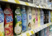 Москвичка едва не выпила пятновыводитель вместо воды ночью moskvichka edva ne vypila pyatnovyvoditel vmesto vody nochyu-todey-ru-0