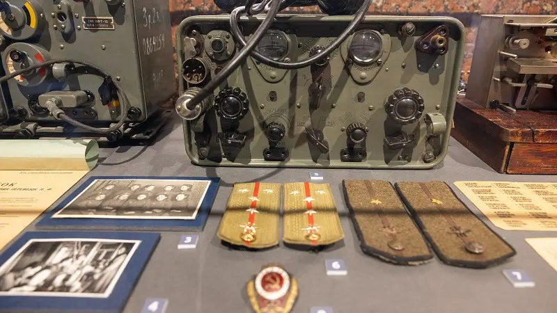 Около 90 тысяч посетителей пришли на выставку «Сигналы Победы» в Музее Победы